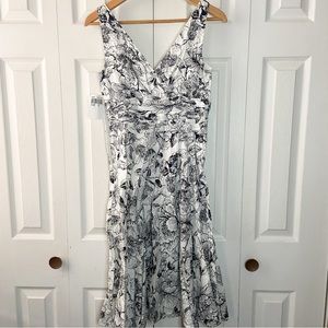 Maggy London Sleeveless Dress Black and White Floral